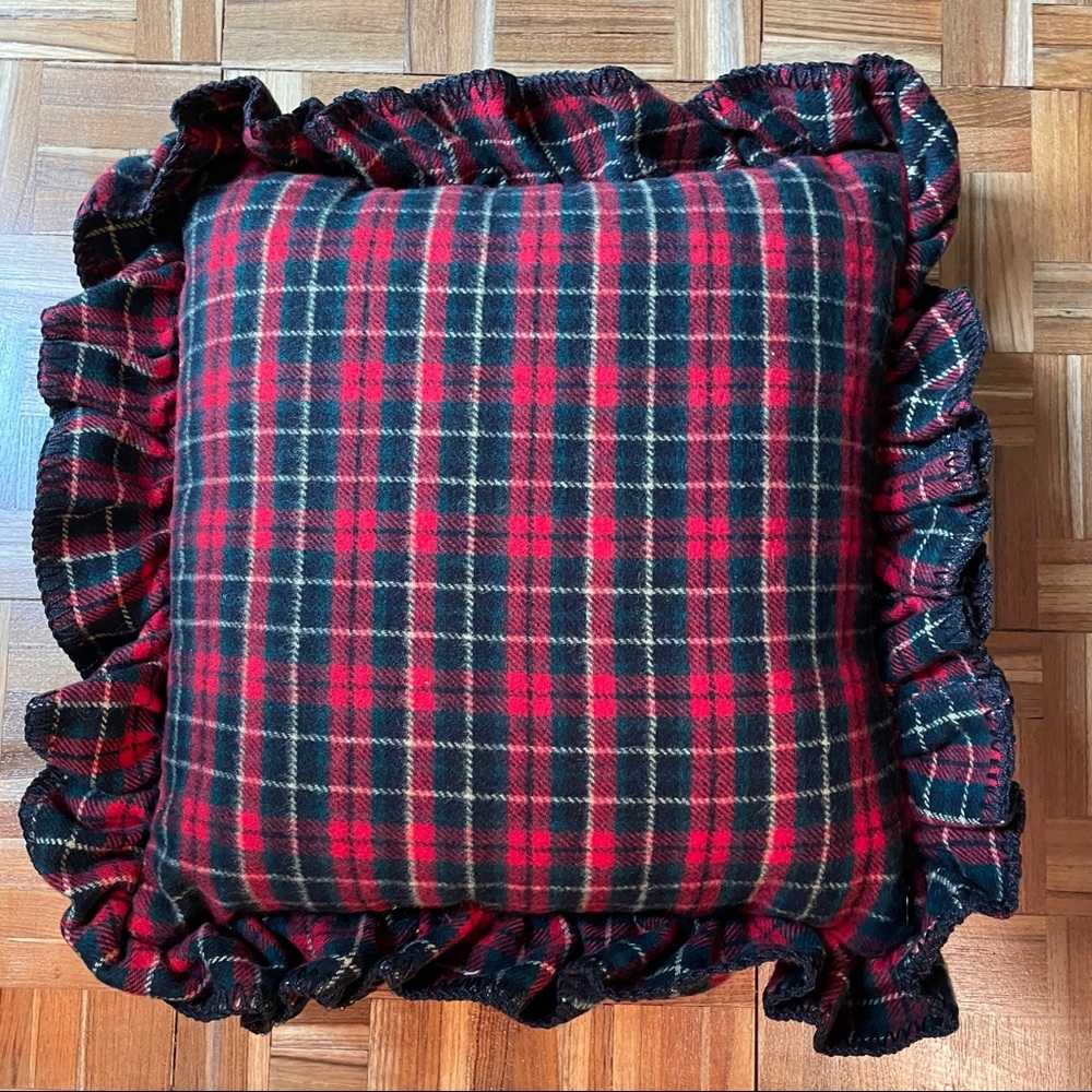 PRICE DROP!! NWT Coldwater Creek toss pillow